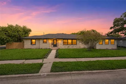 301 Pasadena Pl, Corpus Christi, TX 78411