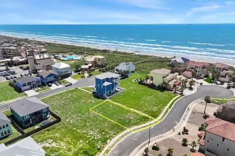 126 Sea Air Ln, Port Aransas, TX 78373
