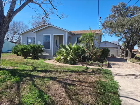 1333 Woodlawn Dr, Corpus Christi, TX 78412