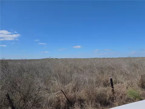 201 La Lucia, Port Lavaca, TX 77979