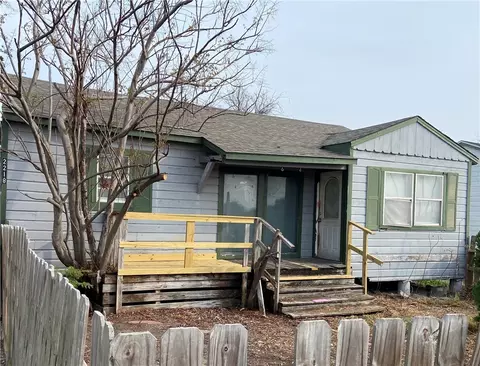2218 Prescott St, Corpus Christi, TX 78404