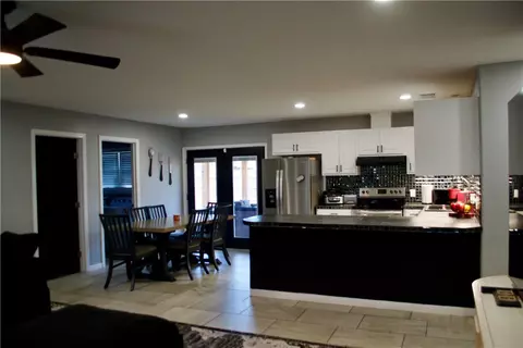 Other - 1001 E Hefferman St, Beeville, TX 78102 photo 2 of 4