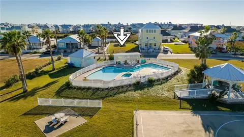 200 Beachwalk Ln, Port Aransas, TX 78373