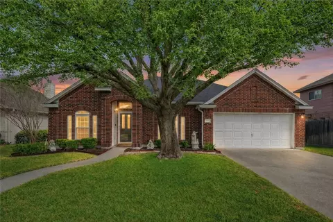 5910 Bishops Mill Dr, Corpus Christi, TX 78414