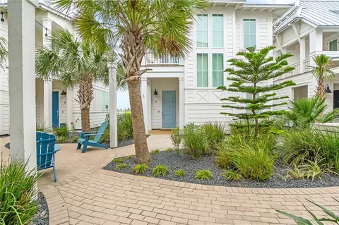 214 Sunset Ave #4, Port Aransas, TX 78373