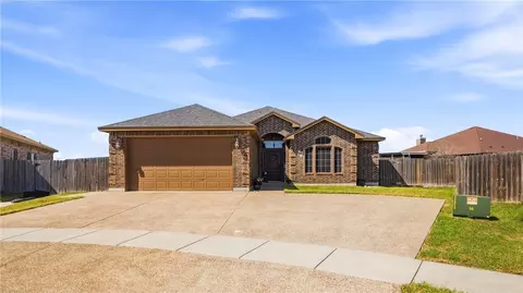 14226 Kruip Ct, Robstown, TX 78380