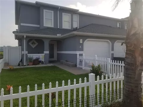 14326 Cruiser St #1A, Corpus Christi, TX 78418