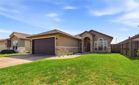 7649 Sable Creek Dr, Corpus Christi, TX 78414