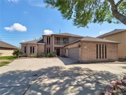8206 Etienne Dr, Corpus Christi, TX 78414