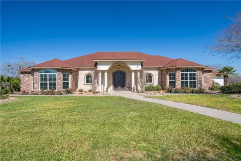 21050 Donegal Rd, Mathis, TX 78368
