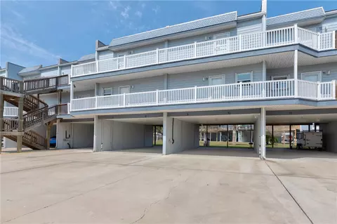 900 N Station St #A910, Port Aransas, TX 78373