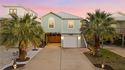 330 Paradise Pointe Dr, Port Aransas, TX 78373