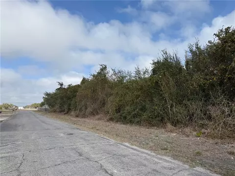 00 W Saunders Ln, Aransas Pass, TX 78336
