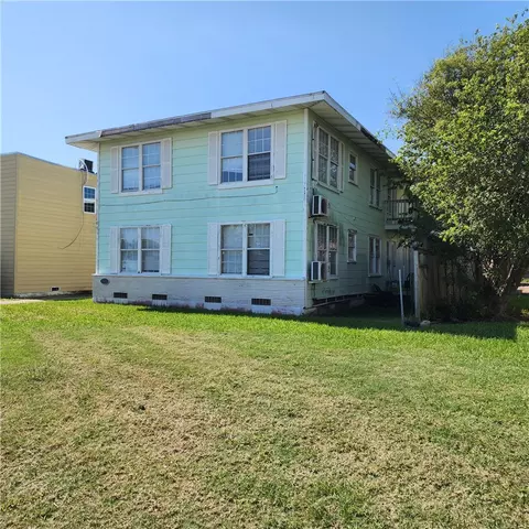 1517 Ocean Dr, Corpus Christi, TX 78404