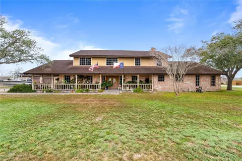 3742 W Barber, Robstown, TX 78380