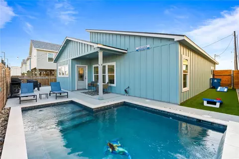 1931 Eskridge Rd, Port Aransas, TX 78373