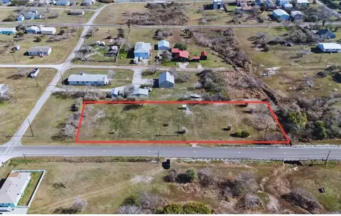 628 Third St, Bayside, TX 78340 photo 2