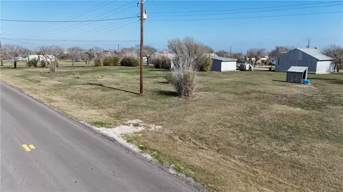 628 Third St, Bayside, TX 78340 photo 3