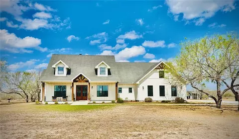 266 E County Road 2180, Kingsville, TX 78363