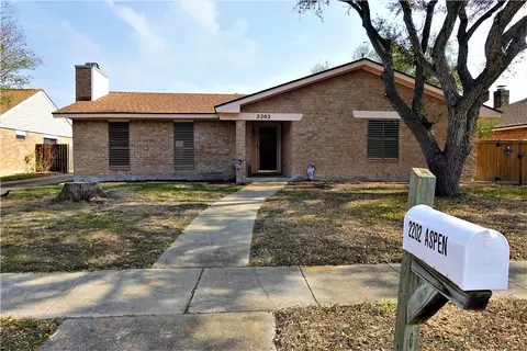 2202 Aspen Dr, Portland, TX 78374