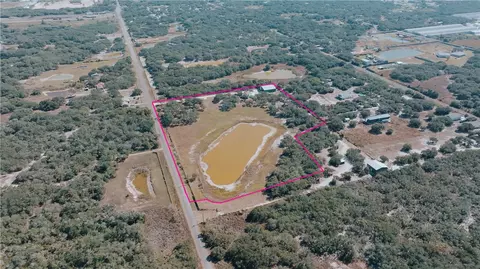 2102 Prairie, Rockport, TX 78382