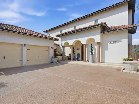 13834 Captains Row, Corpus Christi, TX 78418