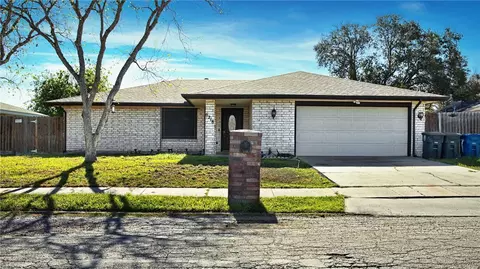 6218 Brewton Dr, Corpus Christi, TX 78415