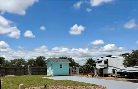63 Augusta Cir, Aransas Pass, TX 78336