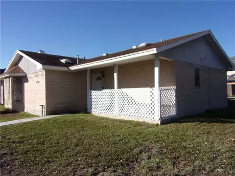 3130 Southern Sun Dr, Corpus Christi, TX 78415