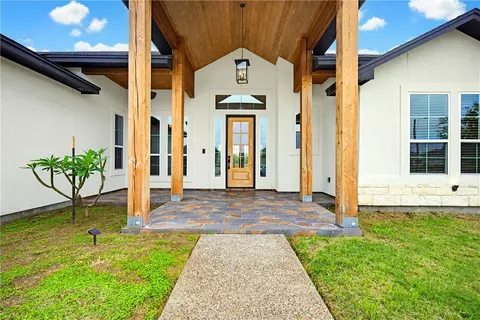 5426 Legends Dr, Corpus Christi, TX 78414