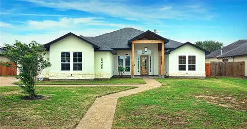 5426 Legends Dr, Corpus Christi, TX 78414