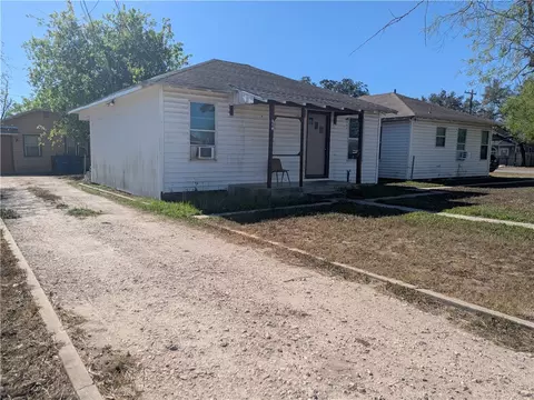 Other - 319 S Nueces St, Mathis, TX 78368 photo 2 of 6