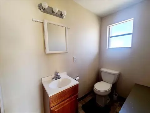 Bath - 319 S Nueces St, Mathis, TX 78368 photo 2 of 3