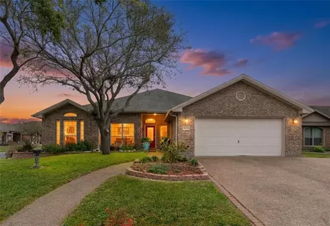8302 Dawson Ct, Corpus Christi, TX 78414