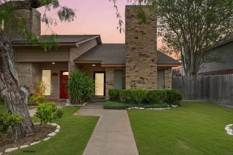 6638 Long Meadow Dr #D, Corpus Christi, TX 78413