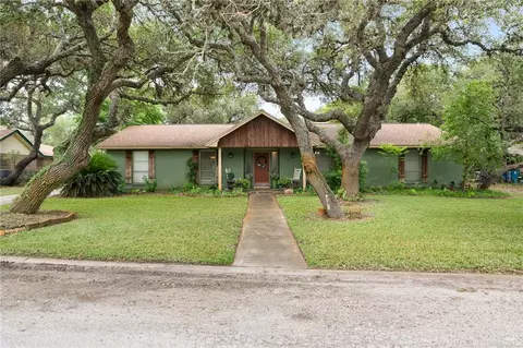 1965 Chandler Pl, Ingleside, TX 78362