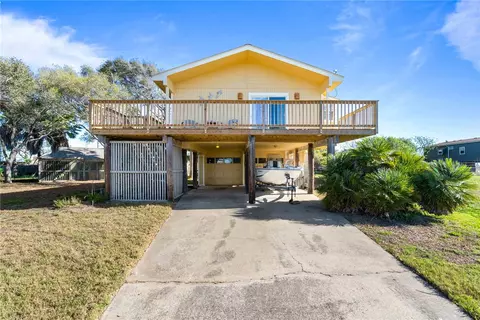 118 Las Palmas Dr, Corpus Christi, TX 78418