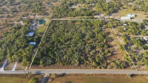 130 Lamar Dr, Rockport, TX 78382
