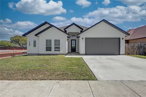 118 Amethyst St, Portland, TX 78374