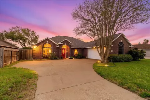 7518 Annemasse St, Corpus Christi, TX 78414