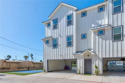 603 E Avenue G #204, Port Aransas, TX 78373