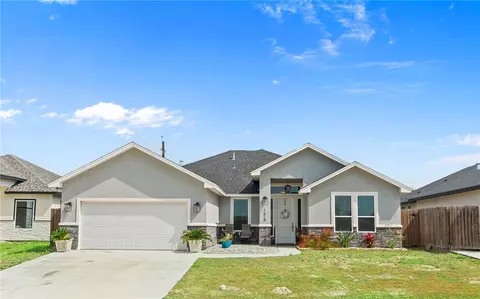 1618 Elm View Dr, Corpus Christi, TX 78418