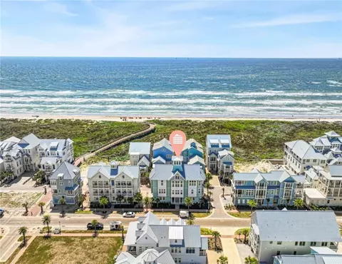320 Coastline Dr, Port Aransas, TX 78373