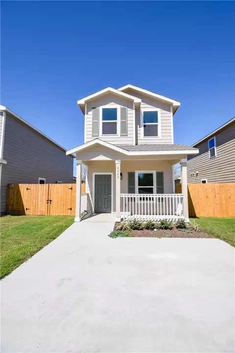 3025 Sabinas St, Corpus Christi, TX 78405