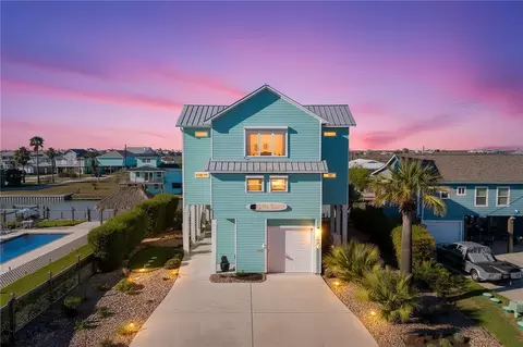 124 Channelview, Rockport, TX 78382