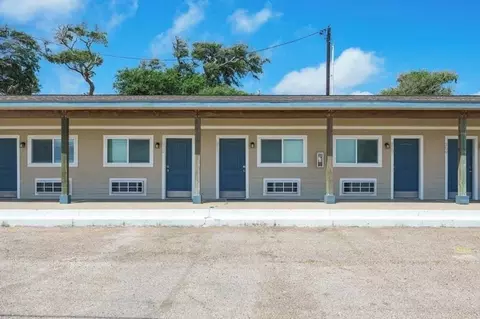 919 N Fulton Bch #312, Rockport, TX 78382