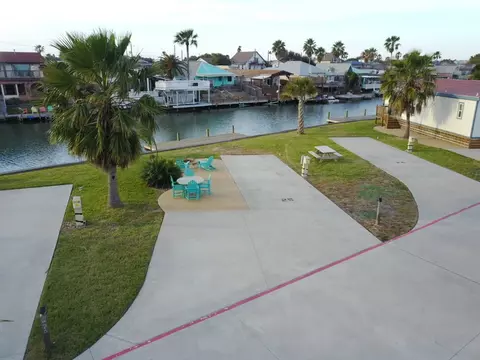 101 Caribbean Dr #25, Corpus Christi, TX 78418
