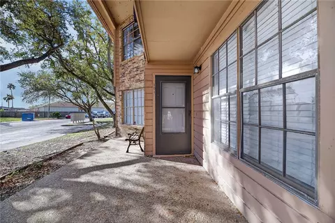 7122 Premont Dr #D101, Corpus Christi, TX 78414