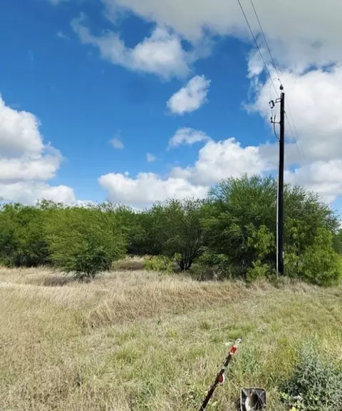6231 Fm 666, Mathis, TX 78368
