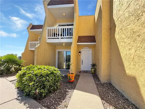 4141 Whiteley Dr #204, Corpus Christi, TX 78418